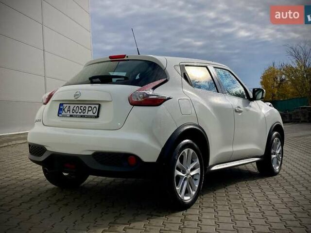 Белый Ниссан Жук, объемом двигателя 1.6 л и пробегом 117 тыс. км за 14200 $, фото 3 на Automoto.ua