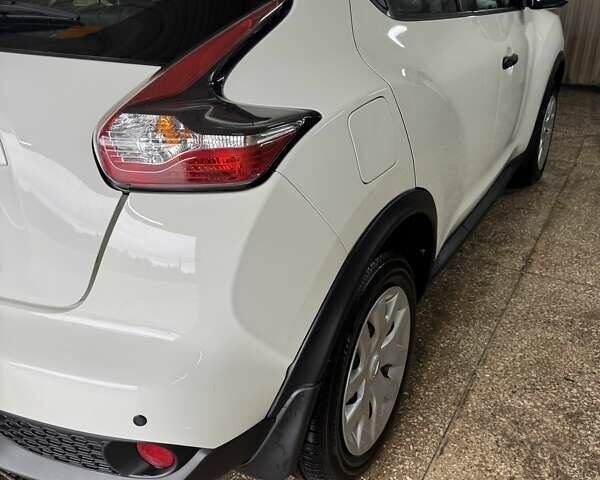 Белый Ниссан Жук, объемом двигателя 1.6 л и пробегом 49 тыс. км за 13300 $, фото 10 на Automoto.ua