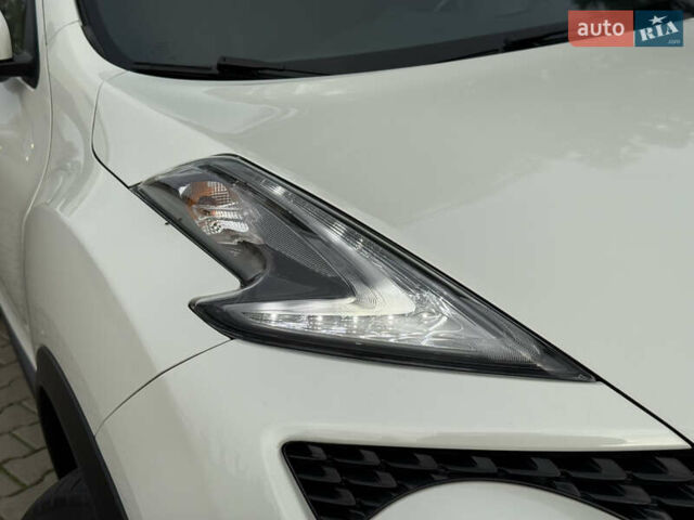 Білий Ніссан Жук, об'ємом двигуна 1.6 л та пробігом 57 тис. км за 15300 $, фото 5 на Automoto.ua