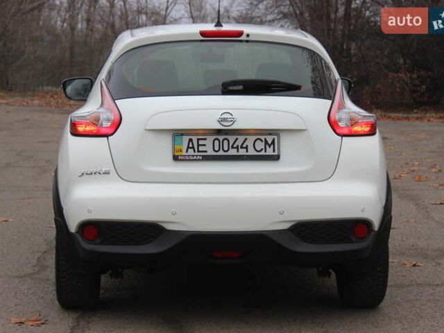 Белый Ниссан Жук, объемом двигателя 1.6 л и пробегом 72 тыс. км за 13999 $, фото 8 на Automoto.ua