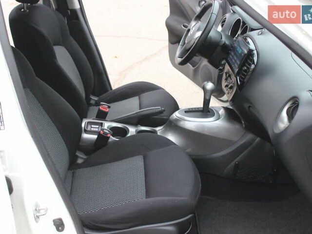 Белый Ниссан Жук, объемом двигателя 1.6 л и пробегом 72 тыс. км за 13999 $, фото 28 на Automoto.ua