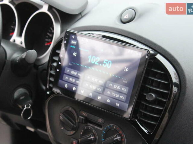 Белый Ниссан Жук, объемом двигателя 1.6 л и пробегом 72 тыс. км за 13999 $, фото 26 на Automoto.ua