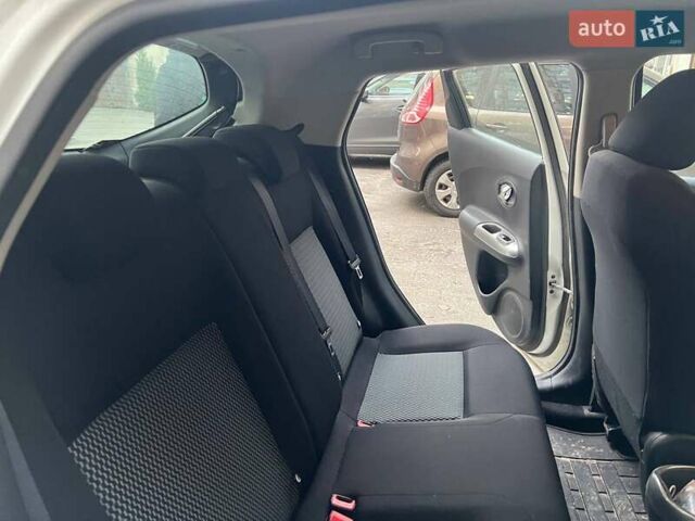 Белый Ниссан Жук, объемом двигателя 1.6 л и пробегом 61 тыс. км за 14500 $, фото 9 на Automoto.ua