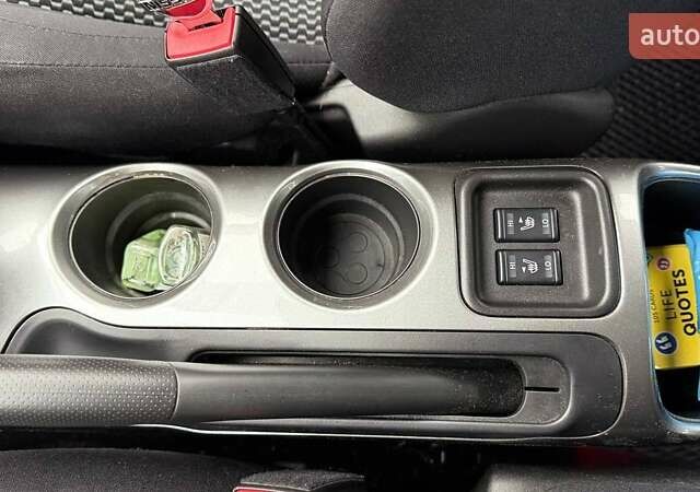 Білий Ніссан Жук, об'ємом двигуна 1.6 л та пробігом 38 тис. км за 14500 $, фото 4 на Automoto.ua