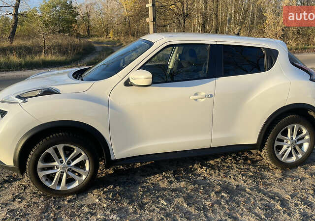 Белый Ниссан Жук, объемом двигателя 1.6 л и пробегом 81 тыс. км за 13200 $, фото 8 на Automoto.ua