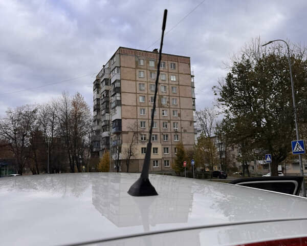 Білий Ніссан Жук, об'ємом двигуна 1.6 л та пробігом 61 тис. км за 14000 $, фото 75 на Automoto.ua