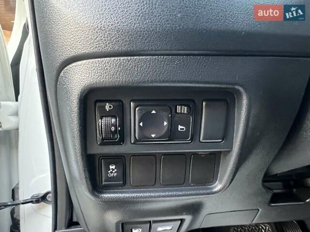 Білий Ніссан Жук, об'ємом двигуна 1.6 л та пробігом 38 тис. км за 15650 $, фото 111 на Automoto.ua