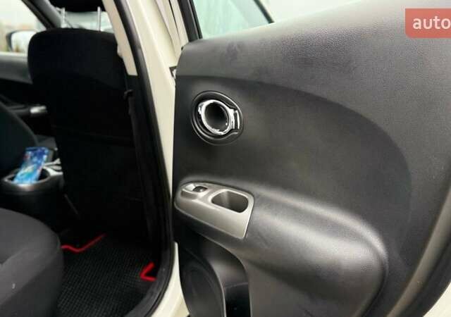 Білий Ніссан Жук, об'ємом двигуна 1.6 л та пробігом 38 тис. км за 14500 $, фото 8 на Automoto.ua