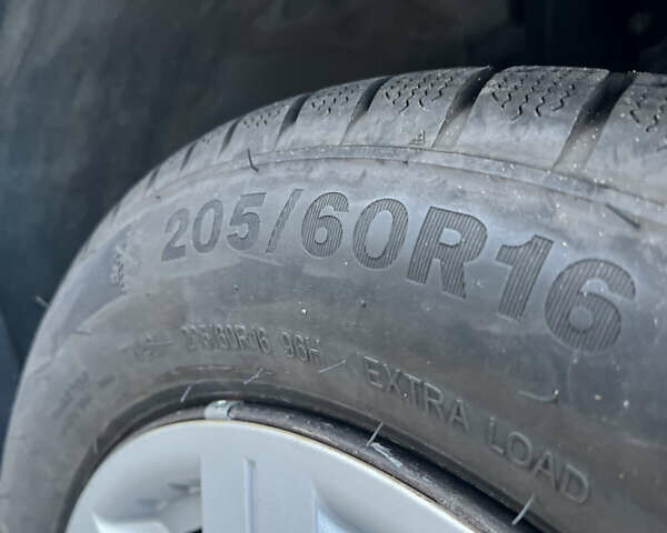 Белый Ниссан Жук, объемом двигателя 1.6 л и пробегом 94 тыс. км за 12700 $, фото 18 на Automoto.ua