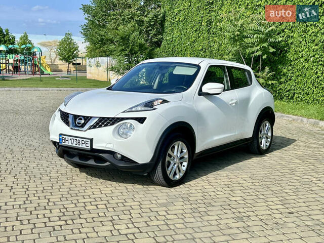 Белый Ниссан Жук, объемом двигателя 1.6 л и пробегом 134 тыс. км за 12500 $, фото 11 на Automoto.ua