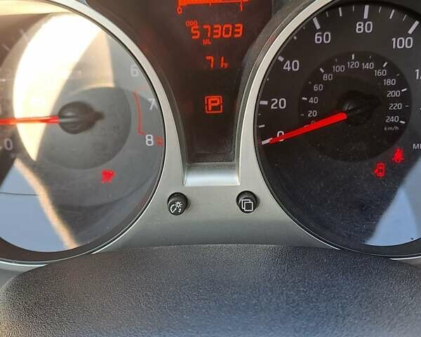 Белый Ниссан Жук, объемом двигателя 1.62 л и пробегом 92 тыс. км за 14000 $, фото 1 на Automoto.ua