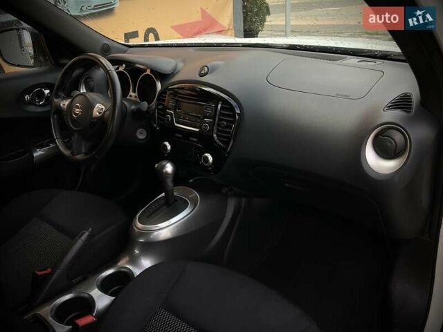 Белый Ниссан Жук, объемом двигателя 1.6 л и пробегом 117 тыс. км за 14200 $, фото 14 на Automoto.ua