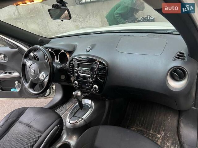 Белый Ниссан Жук, объемом двигателя 1.6 л и пробегом 61 тыс. км за 14500 $, фото 11 на Automoto.ua