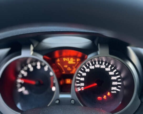 Белый Ниссан Жук, объемом двигателя 1.6 л и пробегом 94 тыс. км за 12700 $, фото 14 на Automoto.ua