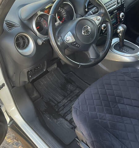 Белый Ниссан Жук, объемом двигателя 1.6 л и пробегом 81 тыс. км за 13200 $, фото 12 на Automoto.ua