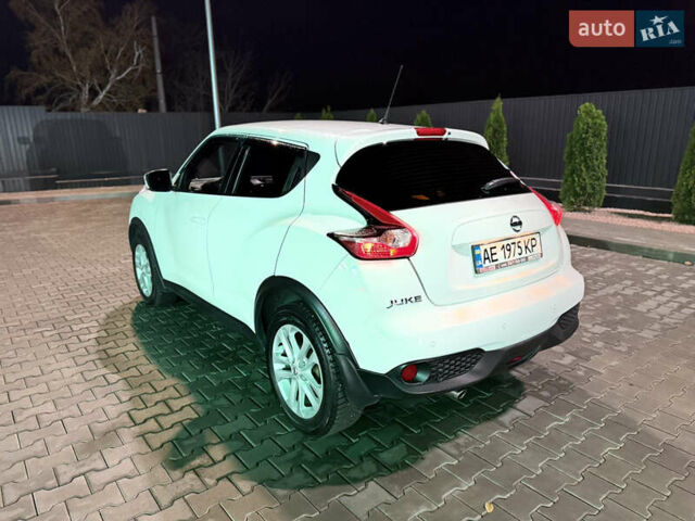 Белый Ниссан Жук, объемом двигателя 1.6 л и пробегом 130 тыс. км за 14300 $, фото 6 на Automoto.ua