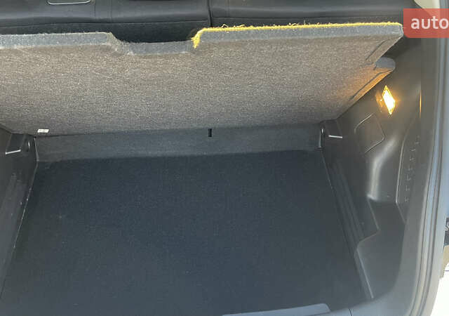 Белый Ниссан Жук, объемом двигателя 1.6 л и пробегом 81 тыс. км за 13200 $, фото 21 на Automoto.ua