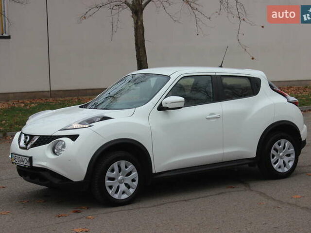 Белый Ниссан Жук, объемом двигателя 1.6 л и пробегом 72 тыс. км за 13999 $, фото 12 на Automoto.ua