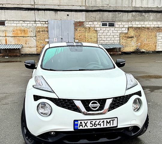 Белый Ниссан Жук, объемом двигателя 1.6 л и пробегом 126 тыс. км за 12500 $, фото 7 на Automoto.ua