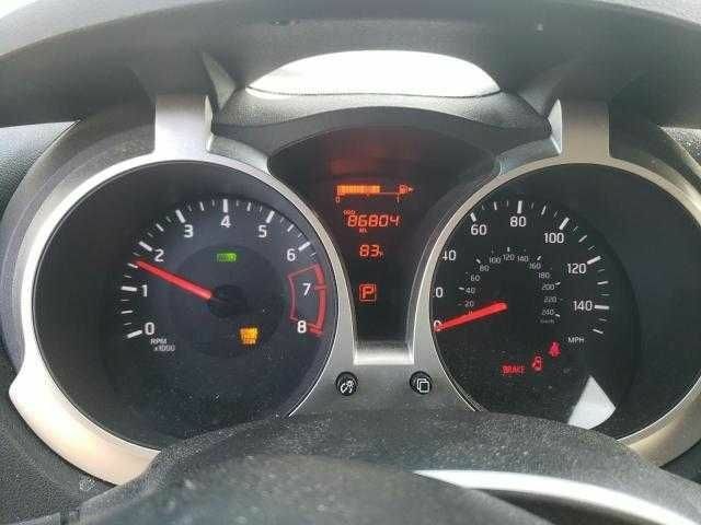 Белый Ниссан Жук, объемом двигателя 1.6 л и пробегом 86 тыс. км за 999 $, фото 8 на Automoto.ua