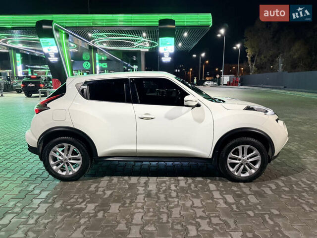 Белый Ниссан Жук, объемом двигателя 1.6 л и пробегом 130 тыс. км за 14300 $, фото 3 на Automoto.ua