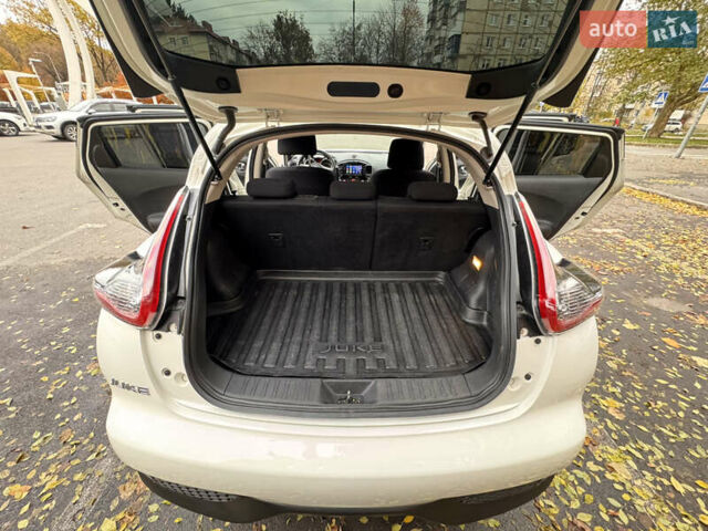 Білий Ніссан Жук, об'ємом двигуна 1.6 л та пробігом 61 тис. км за 14000 $, фото 62 на Automoto.ua