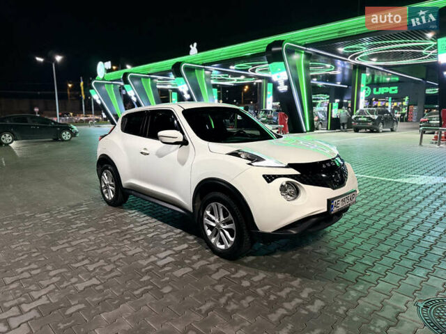 Белый Ниссан Жук, объемом двигателя 1.6 л и пробегом 130 тыс. км за 14300 $, фото 1 на Automoto.ua