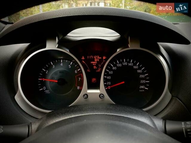 Белый Ниссан Жук, объемом двигателя 1.6 л и пробегом 117 тыс. км за 14200 $, фото 19 на Automoto.ua