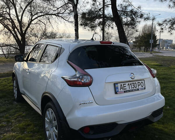 Белый Ниссан Жук, объемом двигателя 1.6 л и пробегом 44 тыс. км за 15750 $, фото 8 на Automoto.ua