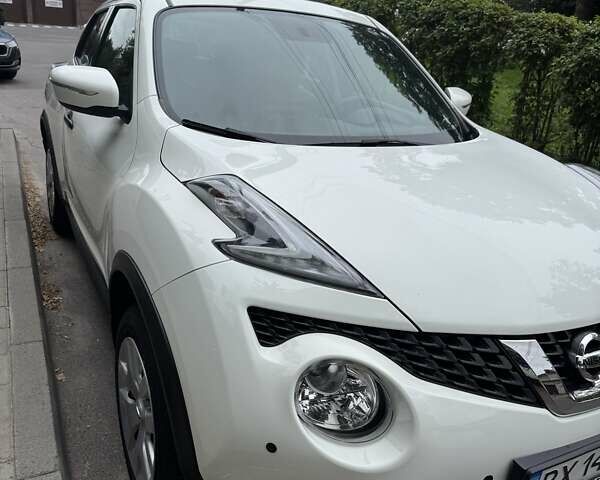 Ниссан Жук 2017 в Хмельницком на Automoto.ua Белый Ниссан Жук, объемом двигателя 1.6 л и пробегом 49 тыс. км за 13400 $, фото 7 на Automoto.ua