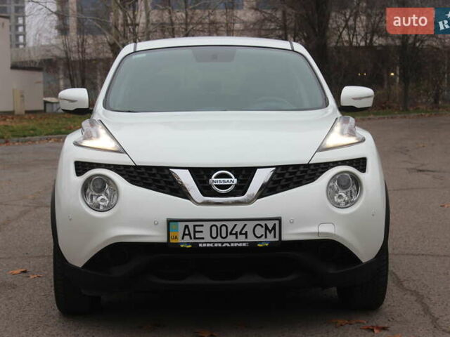 Белый Ниссан Жук, объемом двигателя 1.6 л и пробегом 72 тыс. км за 13999 $, фото 4 на Automoto.ua