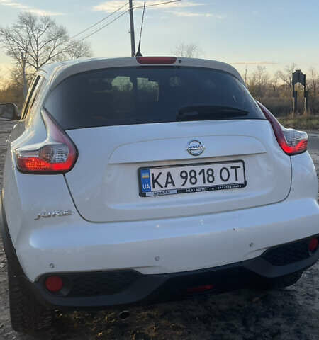 Белый Ниссан Жук, объемом двигателя 1.6 л и пробегом 81 тыс. км за 13200 $, фото 2 на Automoto.ua