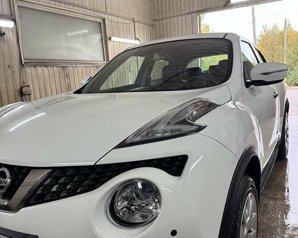 Ниссан Жук 2017 в Хмельницком на Automoto.ua Белый Ниссан Жук, объемом двигателя 1.6 л и пробегом 49 тыс. км за 13400 $, фото 11 на Automoto.ua