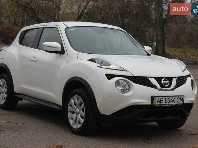 Белый Ниссан Жук, объемом двигателя 1.6 л и пробегом 72 тыс. км за 13999 $, фото 5 на Automoto.ua