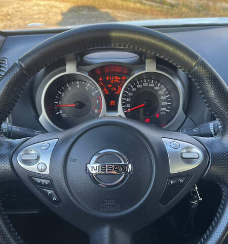 Белый Ниссан Жук, объемом двигателя 1.6 л и пробегом 81 тыс. км за 13200 $, фото 11 на Automoto.ua