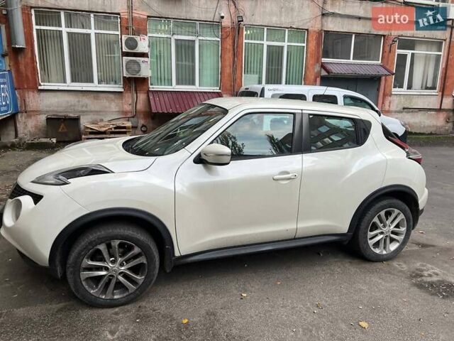 Белый Ниссан Жук, объемом двигателя 1.6 л и пробегом 61 тыс. км за 14500 $, фото 6 на Automoto.ua