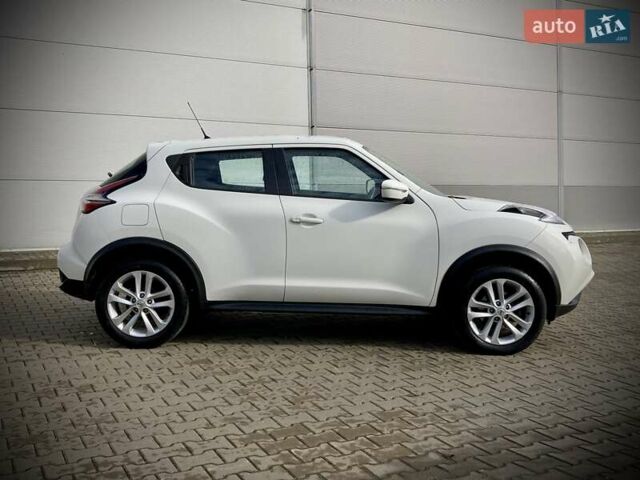 Белый Ниссан Жук, объемом двигателя 1.6 л и пробегом 117 тыс. км за 14200 $, фото 1 на Automoto.ua