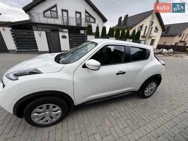Белый Ниссан Жук, объемом двигателя 1.6 л и пробегом 49 тыс. км за 13300 $, фото 2 на Automoto.ua