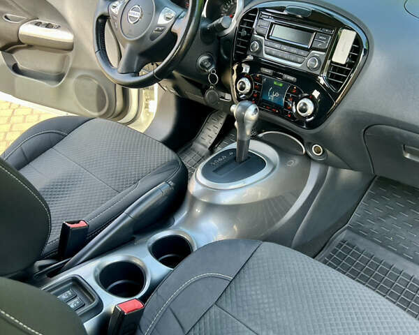 Белый Ниссан Жук, объемом двигателя 1.6 л и пробегом 134 тыс. км за 12500 $, фото 27 на Automoto.ua