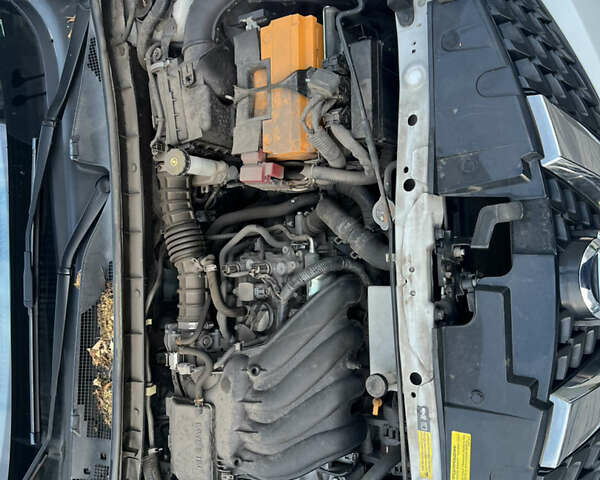 Белый Ниссан Жук, объемом двигателя 1.6 л и пробегом 94 тыс. км за 12700 $, фото 16 на Automoto.ua