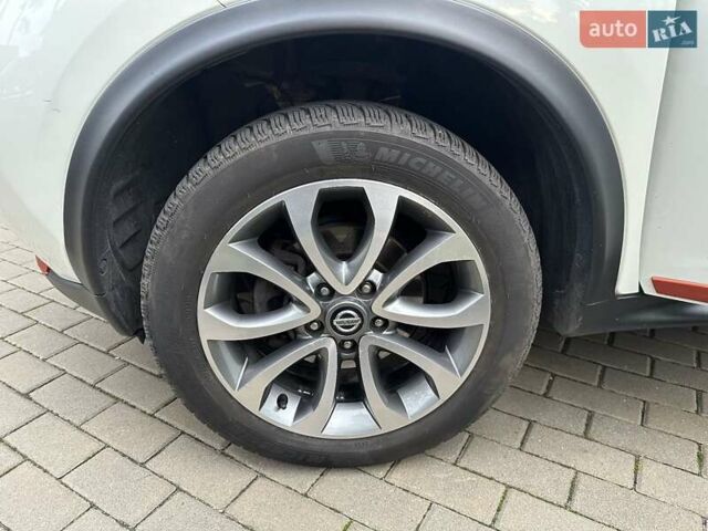 Белый Ниссан Жук, объемом двигателя 1.6 л и пробегом 116 тыс. км за 15500 $, фото 21 на Automoto.ua