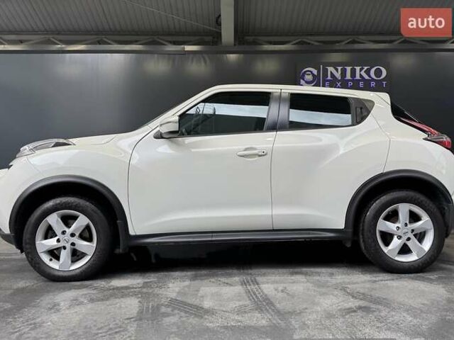 Белый Ниссан Жук, объемом двигателя 1.6 л и пробегом 76 тыс. км за 14900 $, фото 3 на Automoto.ua