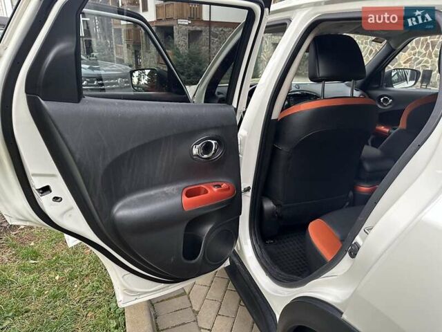 Белый Ниссан Жук, объемом двигателя 1.6 л и пробегом 116 тыс. км за 15500 $, фото 13 на Automoto.ua