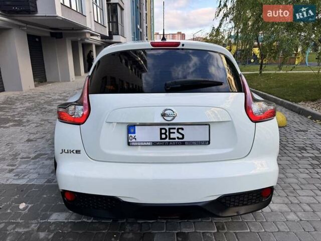 Белый Ниссан Жук, объемом двигателя 1.6 л и пробегом 65 тыс. км за 12000 $, фото 10 на Automoto.ua