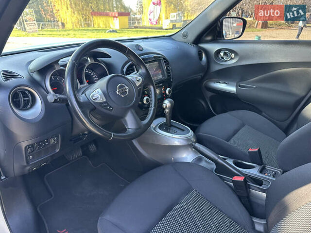 Белый Ниссан Жук, объемом двигателя 1.6 л и пробегом 90 тыс. км за 14500 $, фото 25 на Automoto.ua