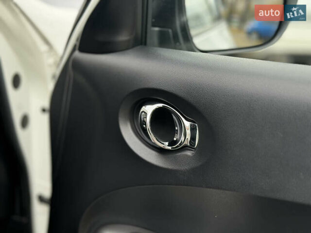 Білий Ніссан Жук, об'ємом двигуна 1.6 л та пробігом 92 тис. км за 13500 $, фото 31 на Automoto.ua