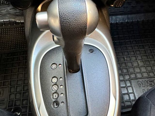 Белый Ниссан Жук, объемом двигателя 1.6 л и пробегом 65 тыс. км за 12000 $, фото 9 на Automoto.ua