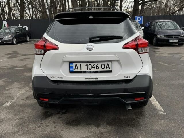 Белый Ниссан Жук, объемом двигателя 1.6 л и пробегом 144 тыс. км за 14900 $, фото 3 на Automoto.ua