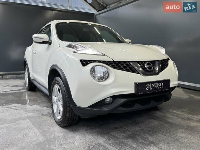 Белый Ниссан Жук, объемом двигателя 1.6 л и пробегом 76 тыс. км за 14900 $, фото 13 на Automoto.ua