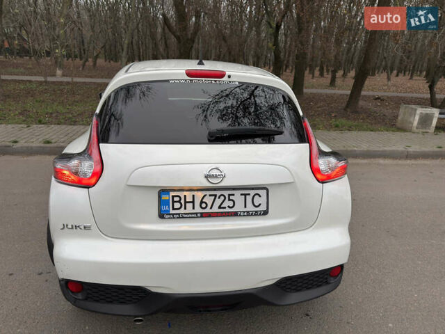 Білий Ніссан Жук, об'ємом двигуна 1.6 л та пробігом 52 тис. км за 15000 $, фото 3 на Automoto.ua